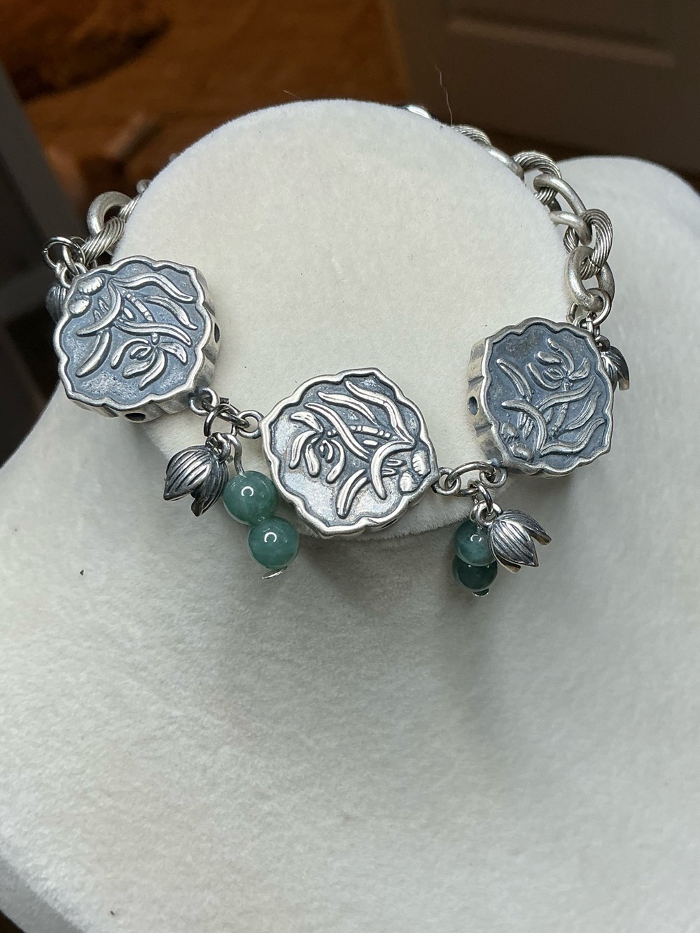 Vintage Inspired Bracelet with Antique Silver and Jade - Picture 4 of 4